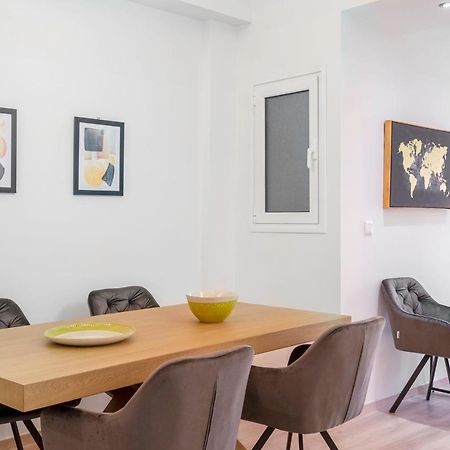 2 Bedroom Condo With Dream Balcony เอเธนส์ ภายนอก รูปภาพ